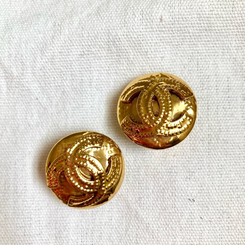 SOLD‼️ Chanel vintage earrings